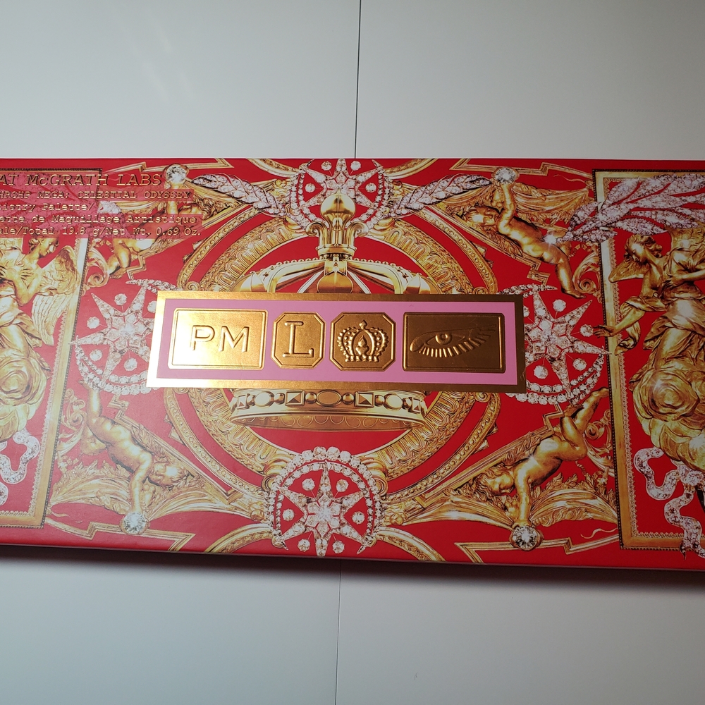 Pat McGrath Luxurious Red and Gold Eyeshadow Palette
